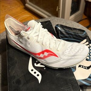 Saucony Endorphin 3 White and Red Running Shoes 
NIB woman’s 12